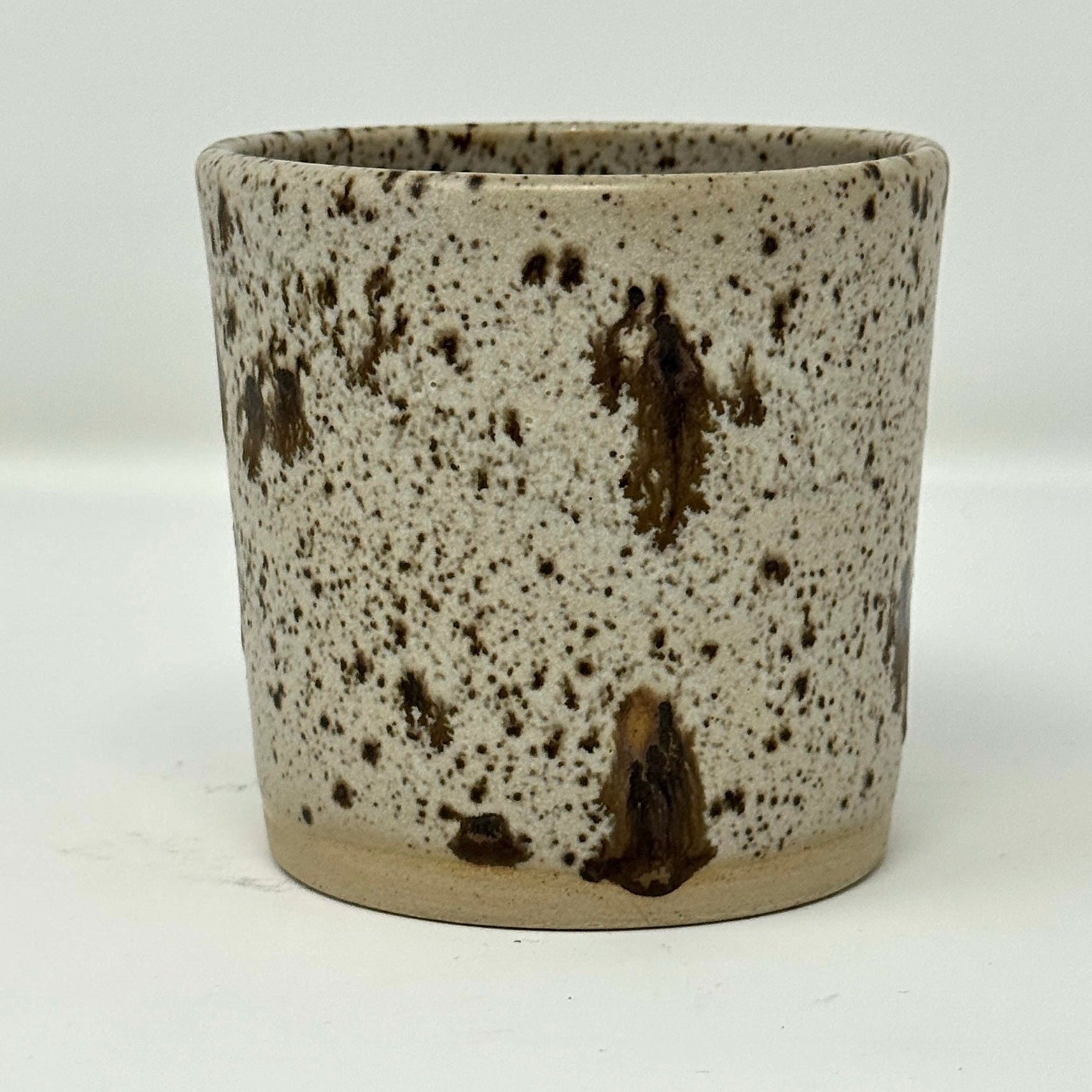 reusable candle jar. Ceramic.